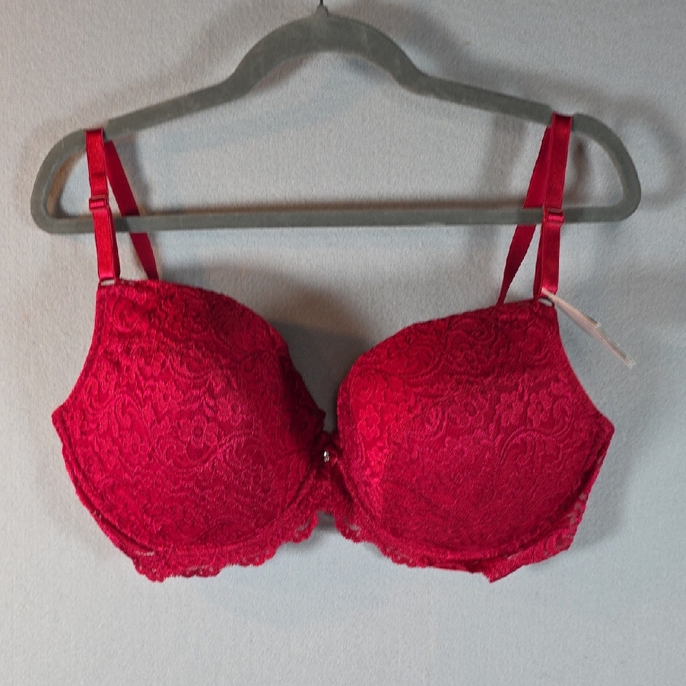 Smart & Sexy Vibrant Red Lace Bra Size 40D NWT